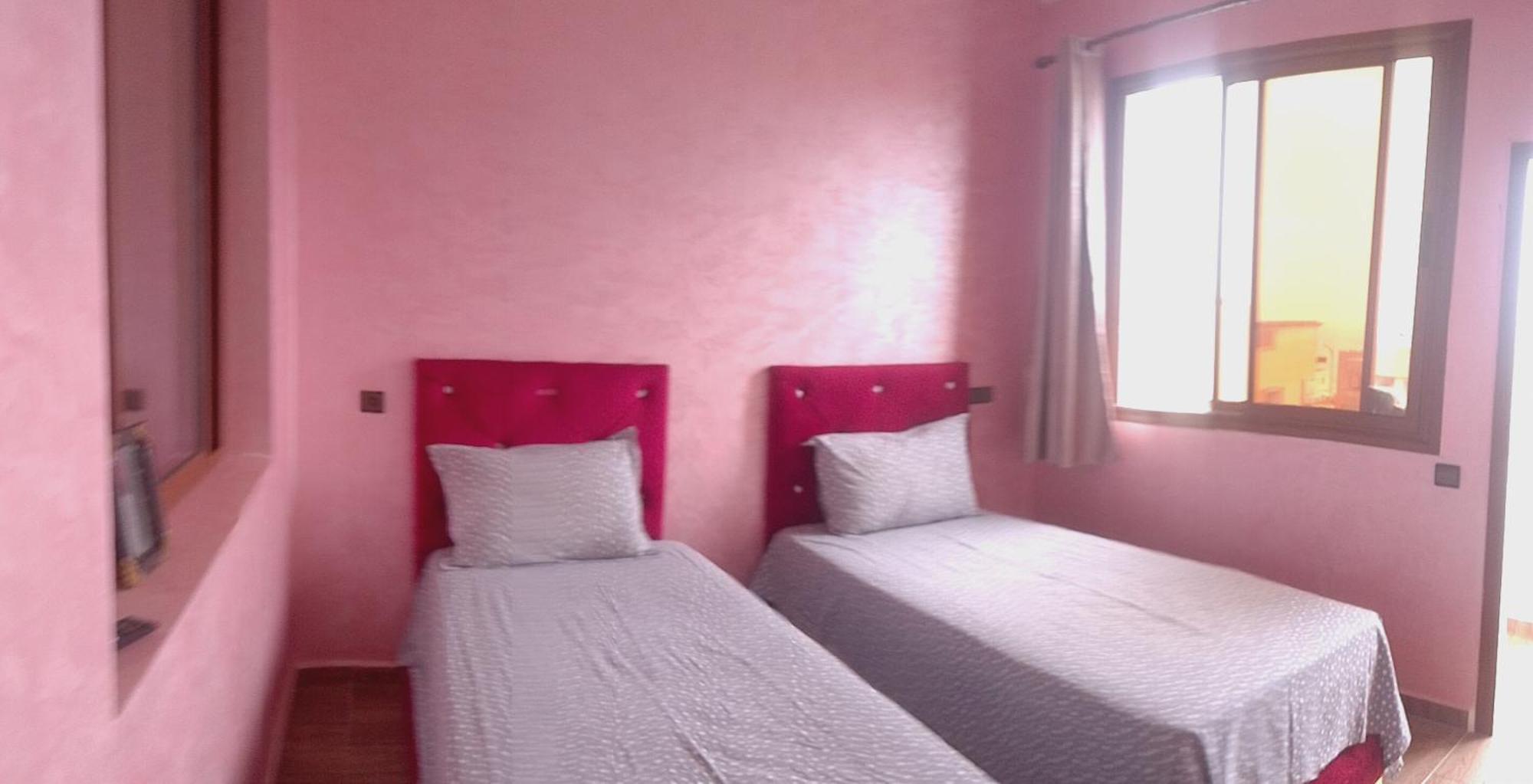 Dawn Surf Hostel Imsouane Bagian luar foto